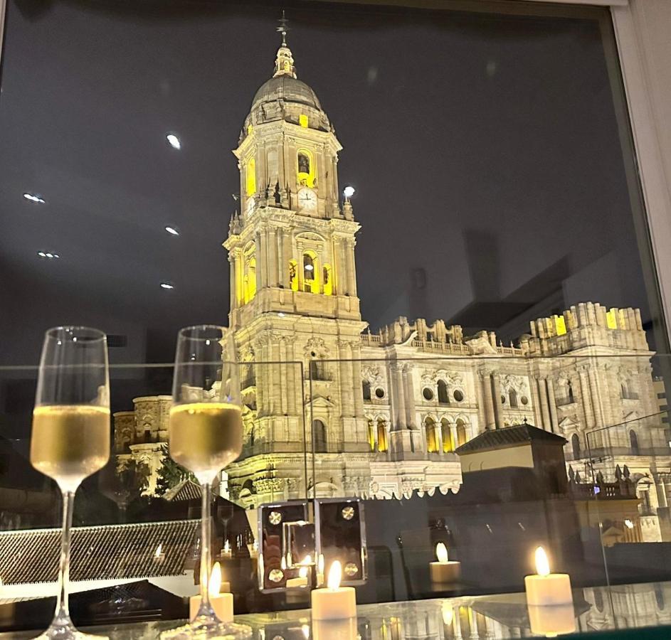 Cathedral Premium Suite Front View مالقة المظهر الخارجي الصورة